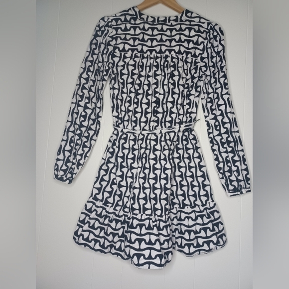 Black and White Patterned Dress - Picture 14 of 14